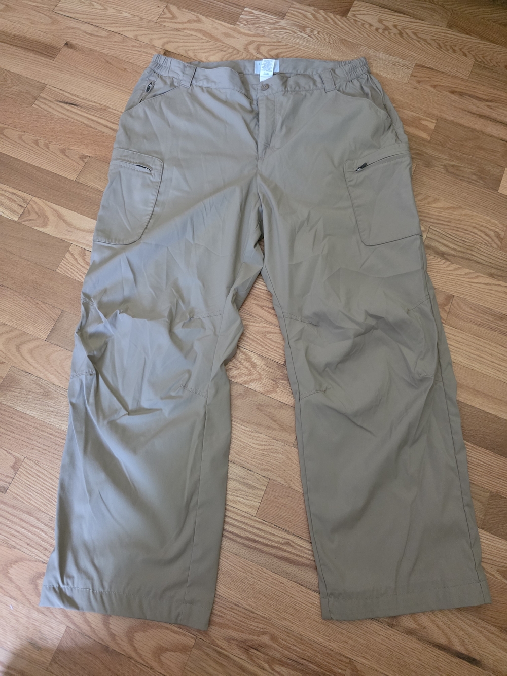 L.L. Bean Women's Nylon Cargo Pants Large Petite
